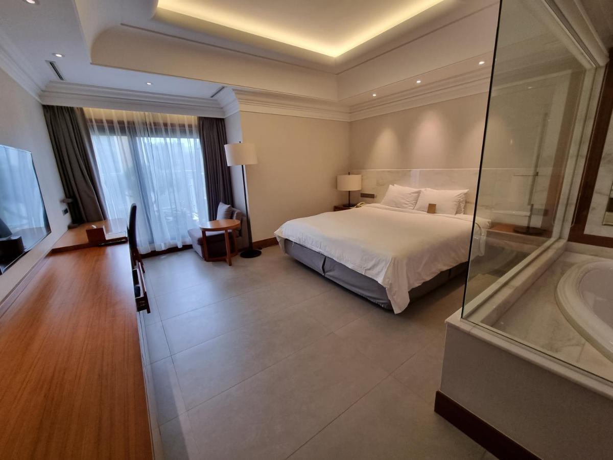 Pinegrove Hotel Gimhae Esterno foto