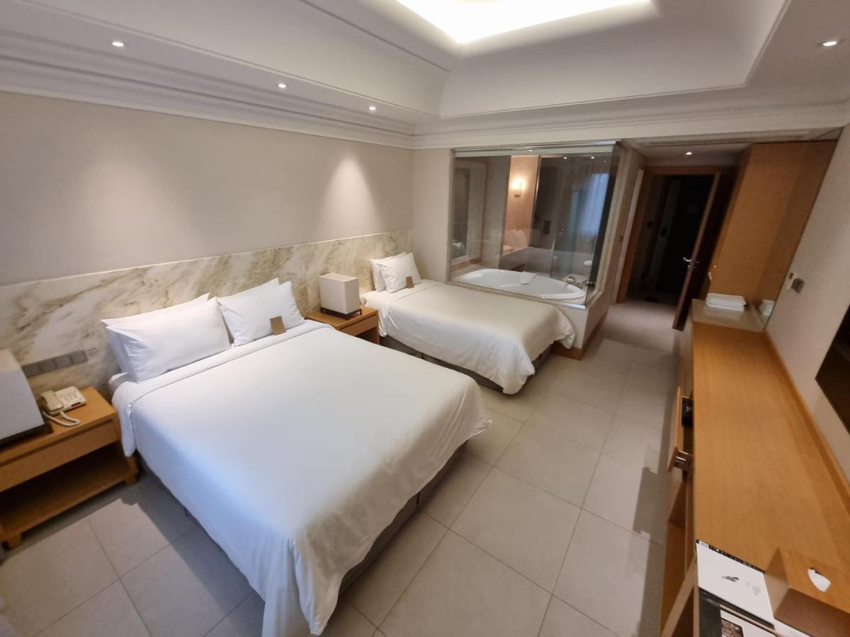 Pinegrove Hotel Gimhae Esterno foto